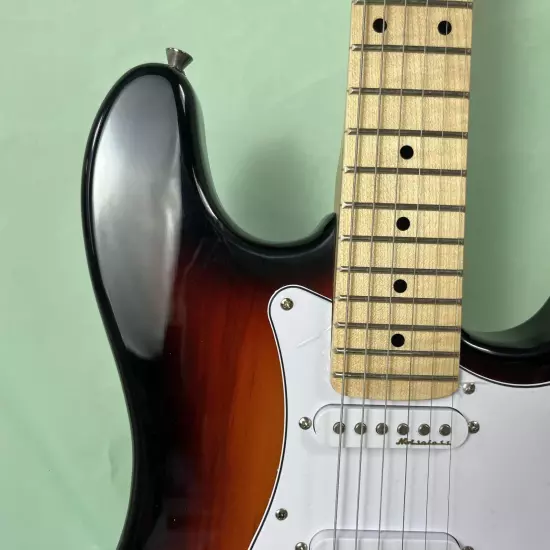 sunburst ST electric guitar SSS pickup Maple Fingerboard Fast delivery