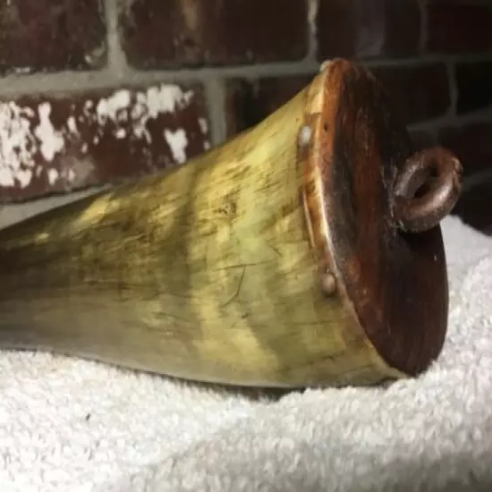 Beautiful civil war era powder horn Great patina!