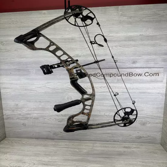 Hoyt Ignite 24" 50lb RH Bow Pkg