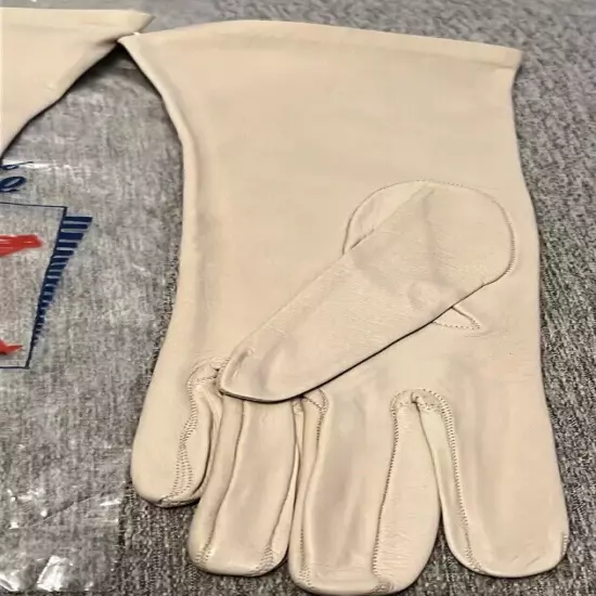 NIP BEAUTIFUL AMEDEO PEZZONE IVORY KID SKIN LEATHER VINTAGE GLOVES SIZE 7