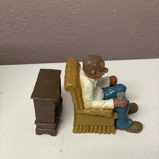 Vtg 1979 Wilton Cake Topper Dollhouse Retirement Old Man Chair Beer Muscles TV