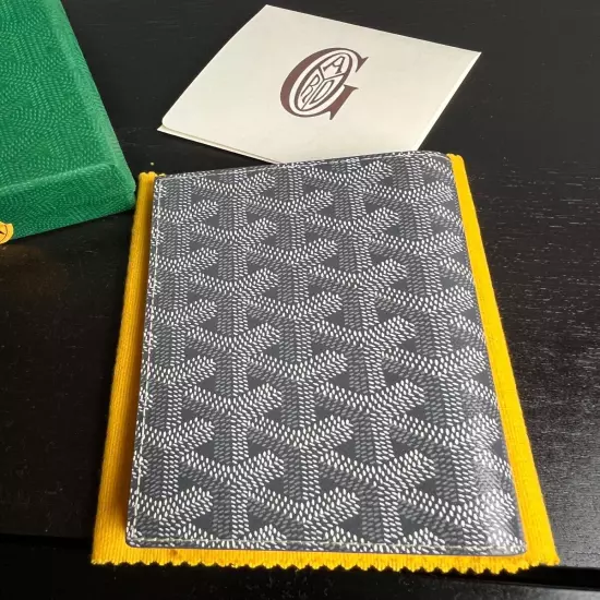 100% AUTHENTIC Goyard GRENELLE PASSPORT Holder Wallet GREY - BRAND NEW