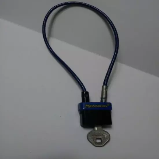 Mossberg Blue Cable Gun Lock With 1 Key. Used