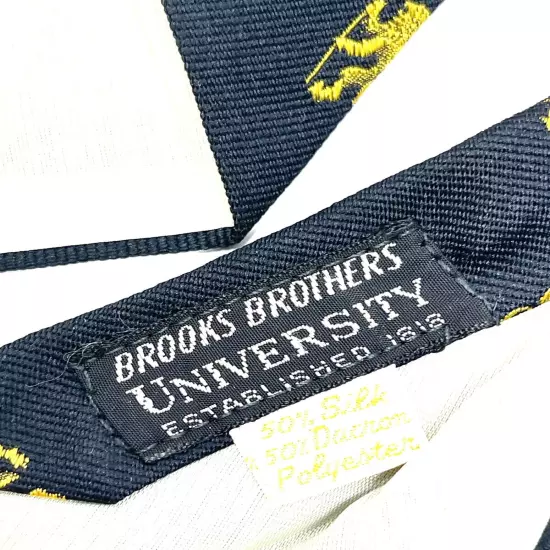 Vintage Brooks Brothers University Navy Dragon Flag Emblematic Crest Club Tie NR