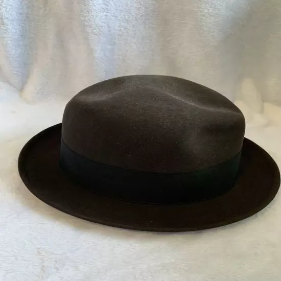 Vintage The New Yorker Brown Fedora Hat Size 7 1/8 w/Box