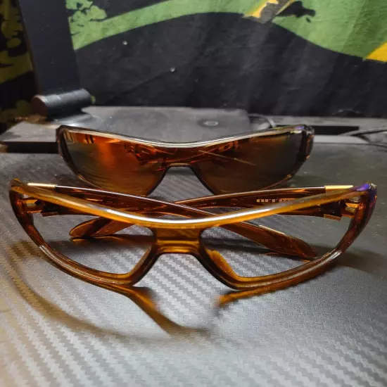 Oakley Offshoot Sunglasses - 24k Gold Iridium Lens - Grey Ink/Dark Amber Frames