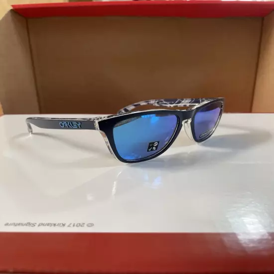 Oakley Frogskins Urban Commuter Collection Milan Navy