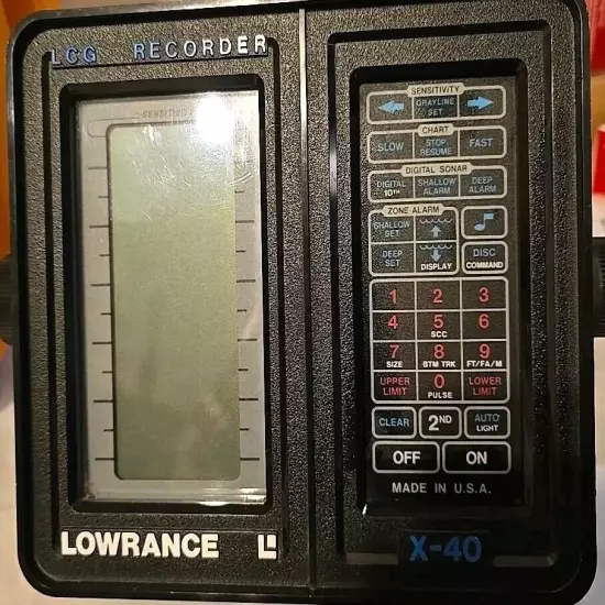 Lowrance X-4 LCG Recorder Fish Finder With Bracket Untested