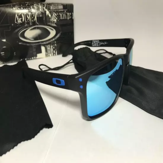 New Sunglasses Polarized Holbrook Matte Black/Sapphire Blue Iridium USPS