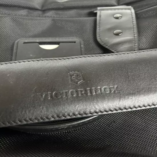 Victorinox Black Computer Laptop Bag Briefcase Organizer Business Shoulder Strap