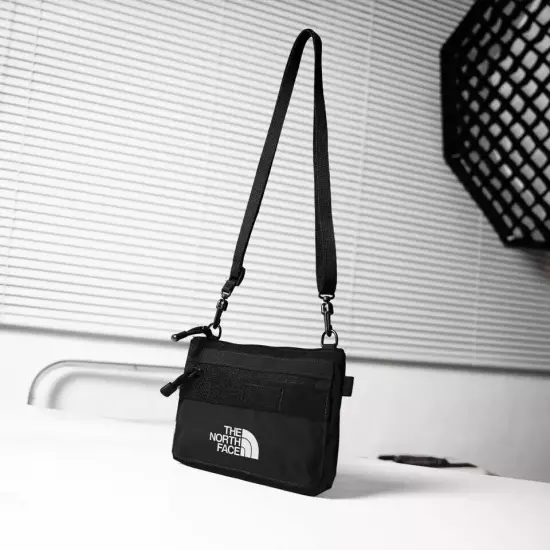 The North Face Black Camp Cross Bag Unisex