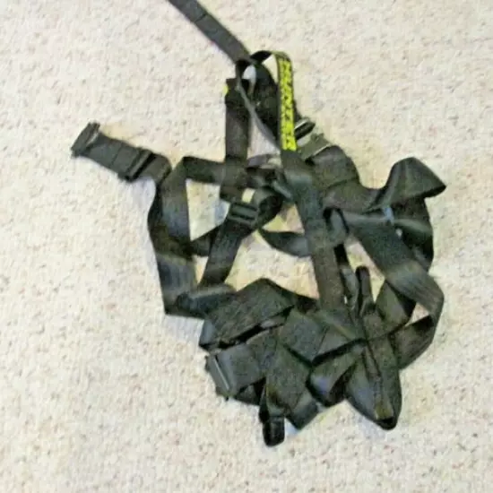 HUNTER SAFETY SYSTEMS. SAFETY HARNESS HSS700 S/M. Free Shipping.