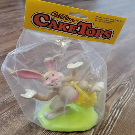 NEW Sealed Vintage 1979 WILTON Cake Topper Large Easter Bunny w/Basket 6"