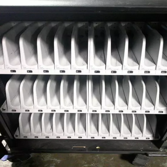 *Mix Lot of 16* Dell ERGOTRON 30-Slot Electronics Charging Carts 36DCH 32NMJ