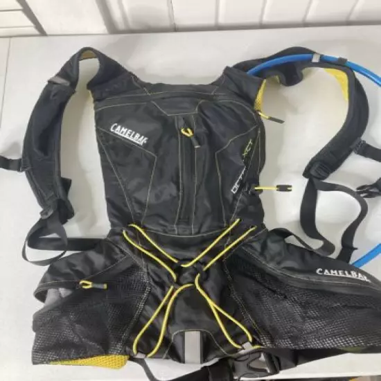 camelbak octane xct Hydration Backpack w/bladder Black Yellow Very Nice