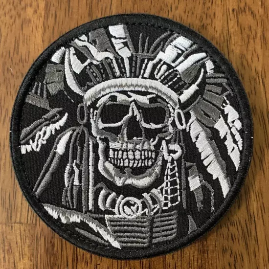 Patch Tactical Indian Headdress Scull Embroidered Hook-Back Adhesion