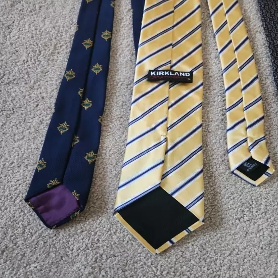 Lot of 13 men’s Suit ties