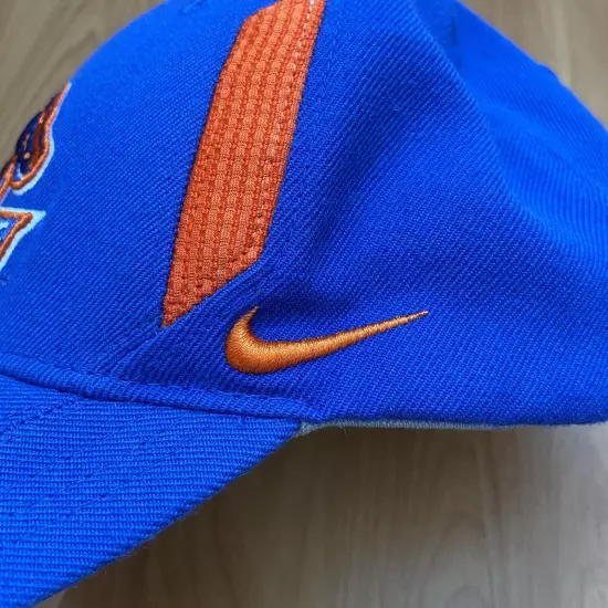 Vintage Nike Men’s Boise State Nike Team Logo Hat