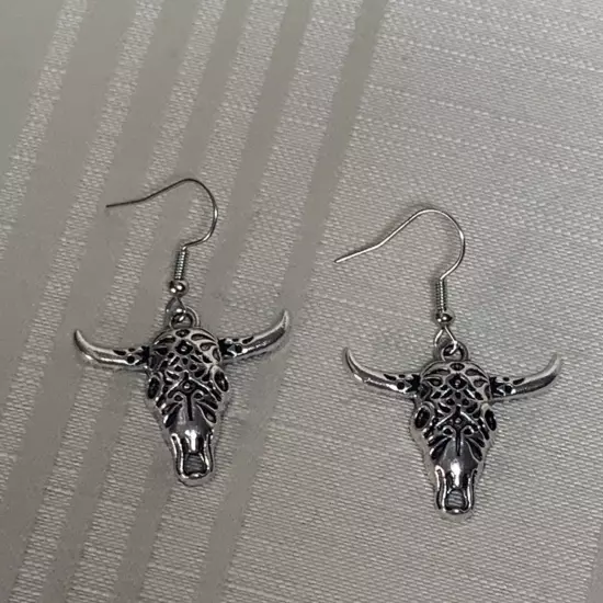 New Cowboy Boho Steer Longhorn Bull Earrings Silver-tone Pierced 2”L Laser Cut