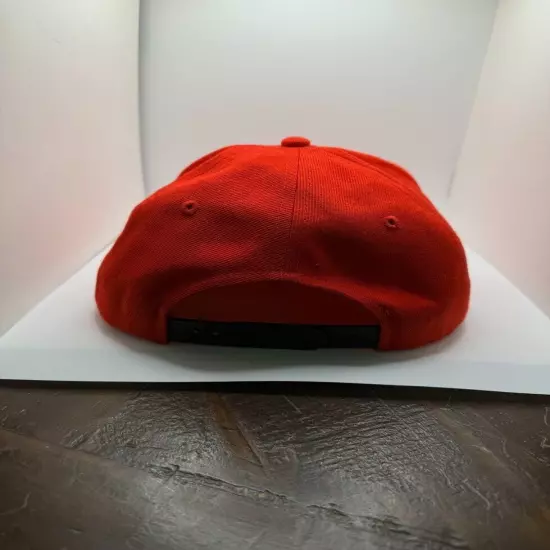 Red Dodge Lettering and Logo Snap Back Hat Unbranded Great Condition