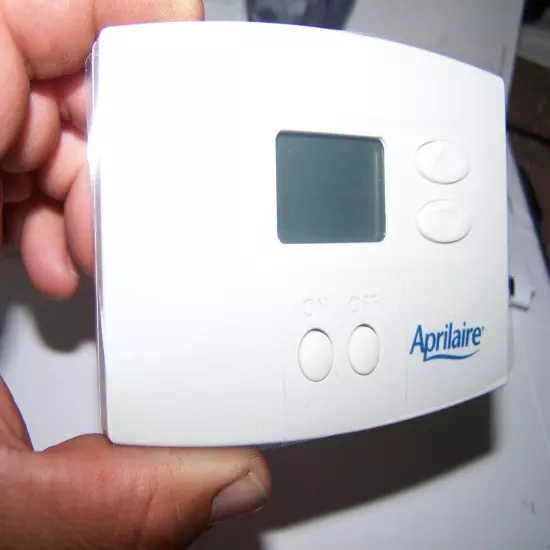 APRILAIRE 76 Dehumidifier Control Whole Home 120/240 V Non Programmable NEW!!