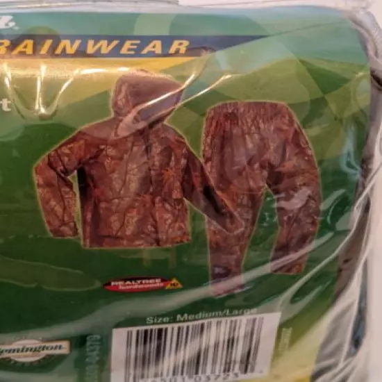 Remington CAMOUFLAGE RAINWEAR Set Camo Rain suit M/L - NEW!!!