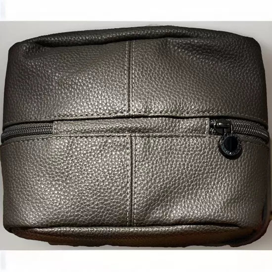 Men’s Bvlgari Emirates Travel Pouch Kit Bag With Toiletries