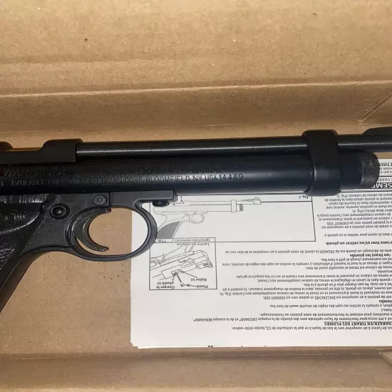 Crosman 2240 Black CO2 Powered Bolt-Action Single Shot Air Pistol. New In Box