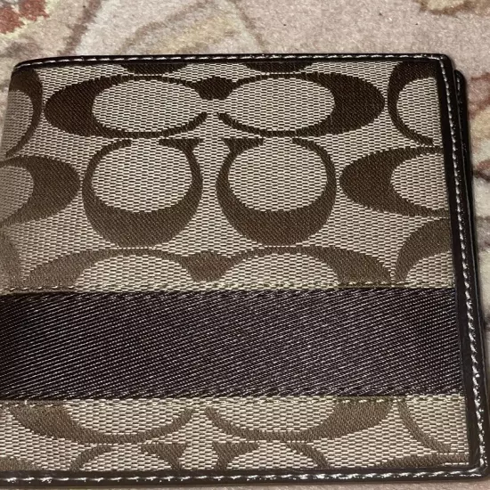 NWT Coach Passport Case Signature Canvas 93518 Gunmetal/Tan QBTN2 $128