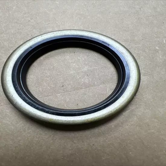 ONE GENUINE CUSHMAN 817928 OEM FRONT AXLE GREASE SEAL TRUCKSTER HAULSTER TURF