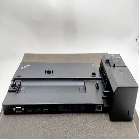 LOT OF 4 Lenovo 3x 40AJ0135US, 1x 40AH0135US ThinkPad Pro Docking Station