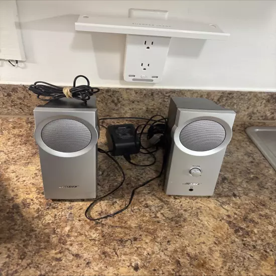 Bose Companion 2Multimedia Computer Speakers. Tested With Power And Audio Cord