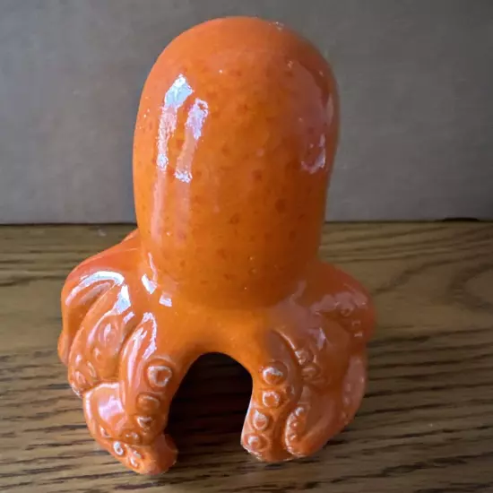 Vintage Aquarium Octopus Ornament (orange)