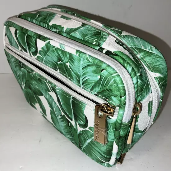 Myabetic Diabetes Organizer Case T1D T2D Glucometer Case Palm Leaves New Green