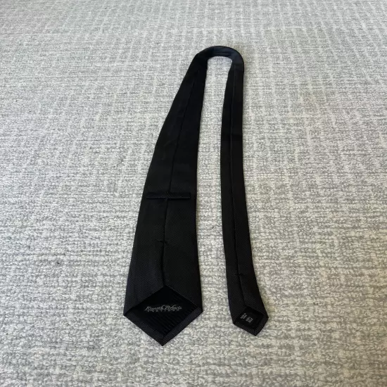 Excellent Keneth Roberts Black Silk Men’s Tie