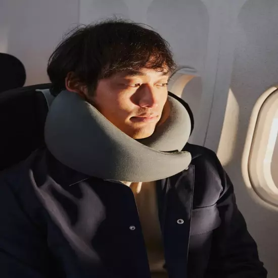 Ultimate Travel Comfort - U-Shaped Neck Pillow with Washable Cover