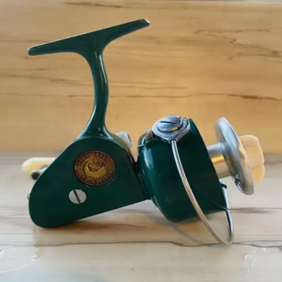 Vintage Penn 712 “Greenie” Spinning Reel