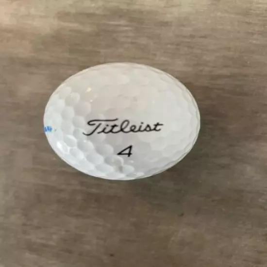 1 Titleist Pro V1 Left Dot ⚫️ Golf Ball, Used