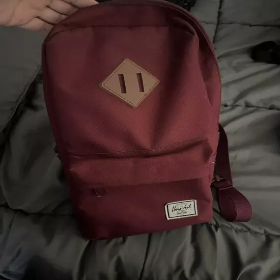 NWT Herschel Backpack Heritage Burgandy, One Size