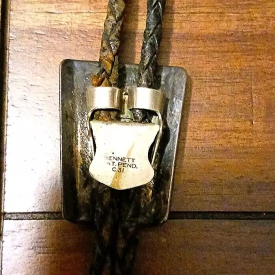 Vintage Bennett Pat Pend C-31 Handmade Native American Bolo Tie. 