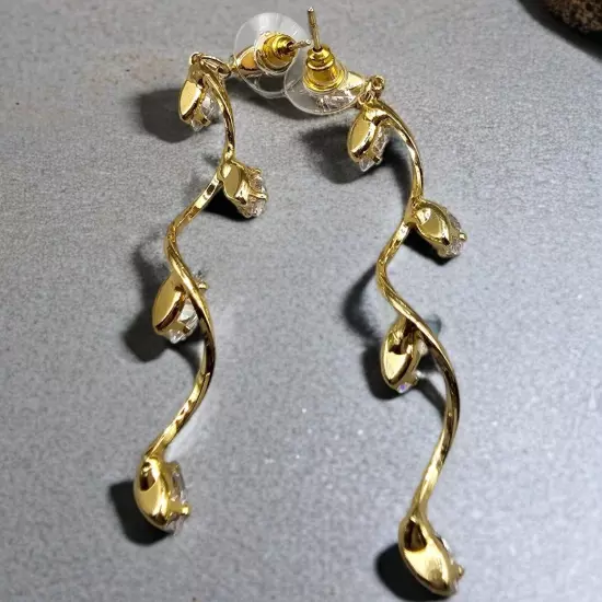 Pierced Sparkly Shimmering Rhinestones Leaf Shaped Dangle Earrings Gold Tone