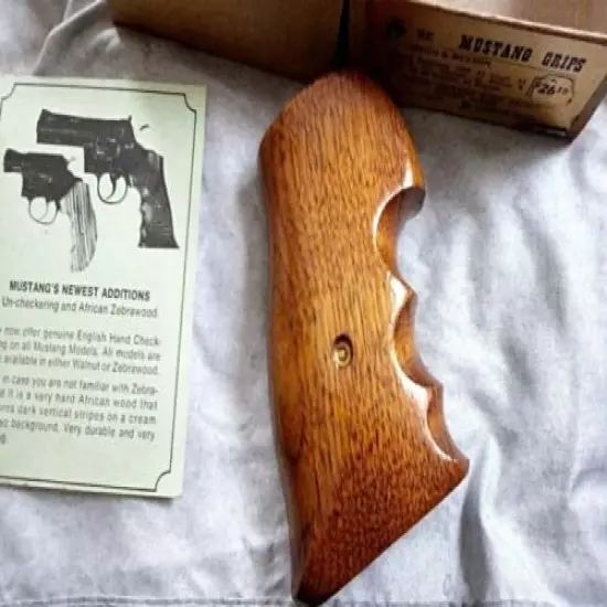 Mustang Wooden Pistol gun grips