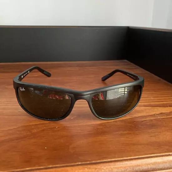 Authentic Ray-Ban Sunglasses RB2027 W1847 PREDATOR 2 BRAND NEW