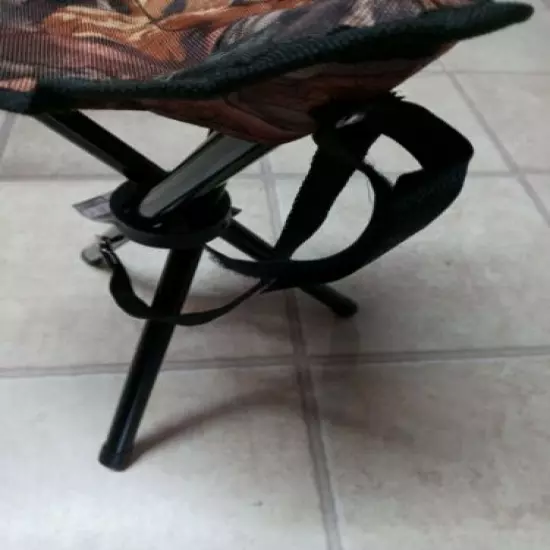 Tri-Leg Camo Hunting Folding Stool Camping Hiking 3 Leg Chair Tripod Seat