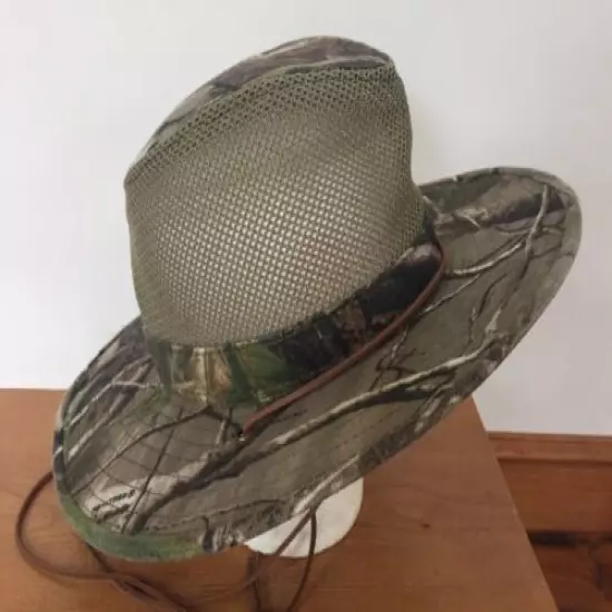 Real Tree Camouflage Mesh Vented Brimmed Hiking Hunting Hat L 24" Leather Strap