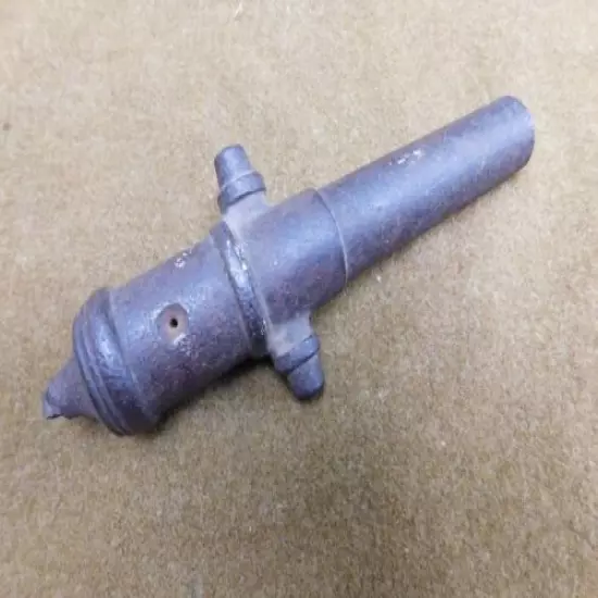 VINTAGE SMALL SIZED CAST IRON SIGNAL CANNON