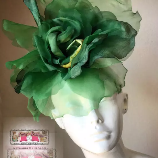 Christmas Fascinator Derby Hat Green Silk Holiday Cocktail Hat Melbourne Cup