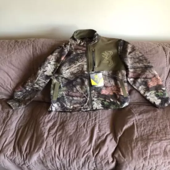 Browning 18732652. New Camo Hunting Zippered Jacket