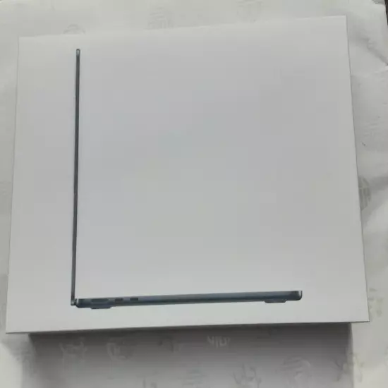 Apple MacBook Air A2681 13.6 inch MDN 256GB, Empty Box Only