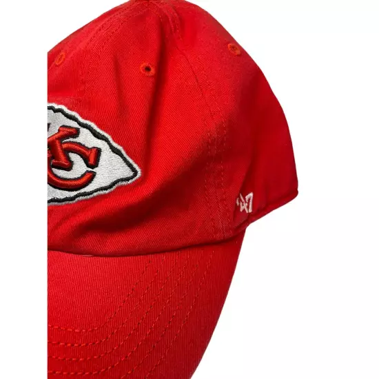 Kansas City Chiefs Fitted Hat SZ L Embroidered Logo NFL Football Ballcap Cap NWT